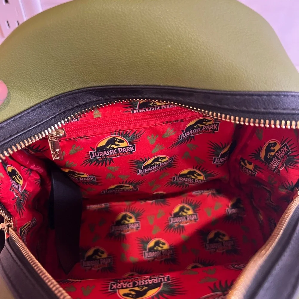 Loungefly Jurassic Park 30th anniversary backpack - Picture 4 of 4